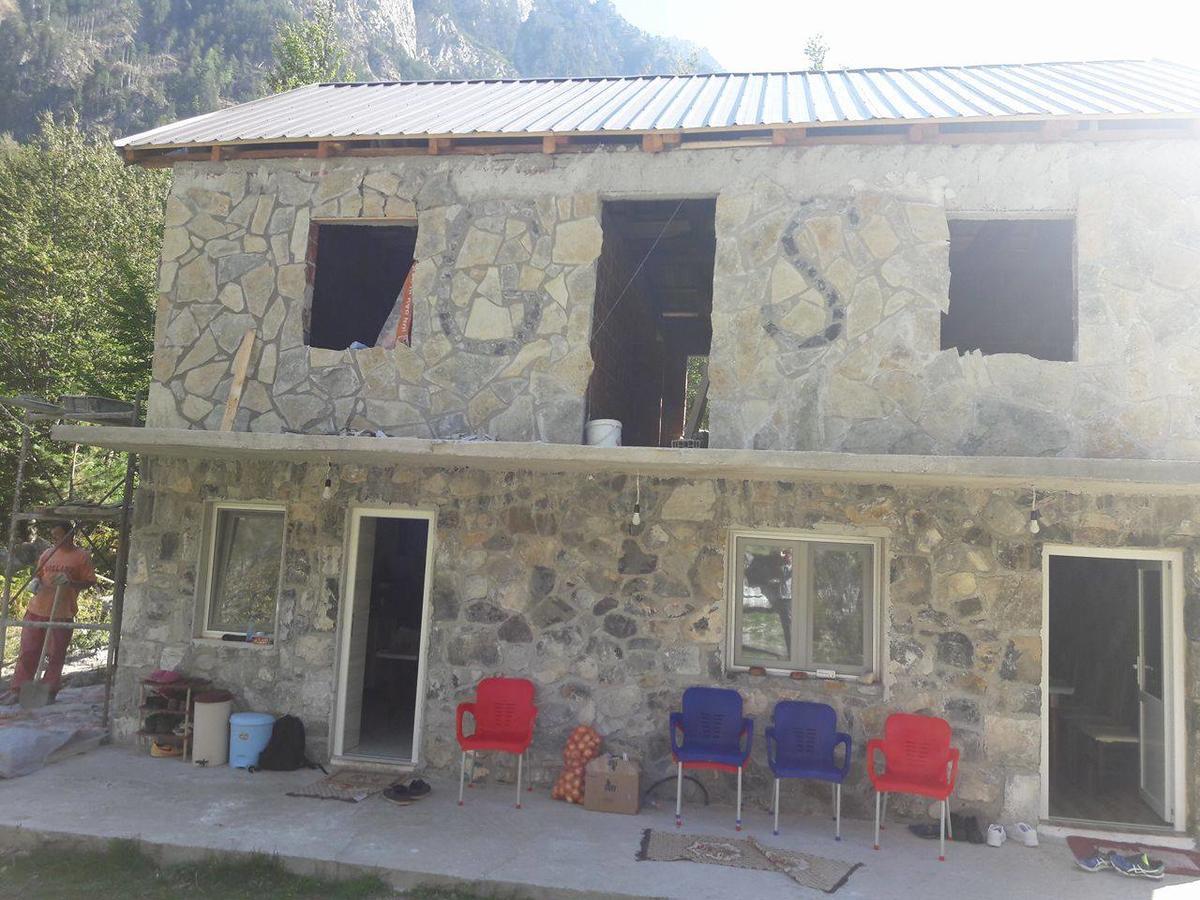 Guesthouse Arben Selimaj Bajram Curri Εξωτερικό φωτογραφία
